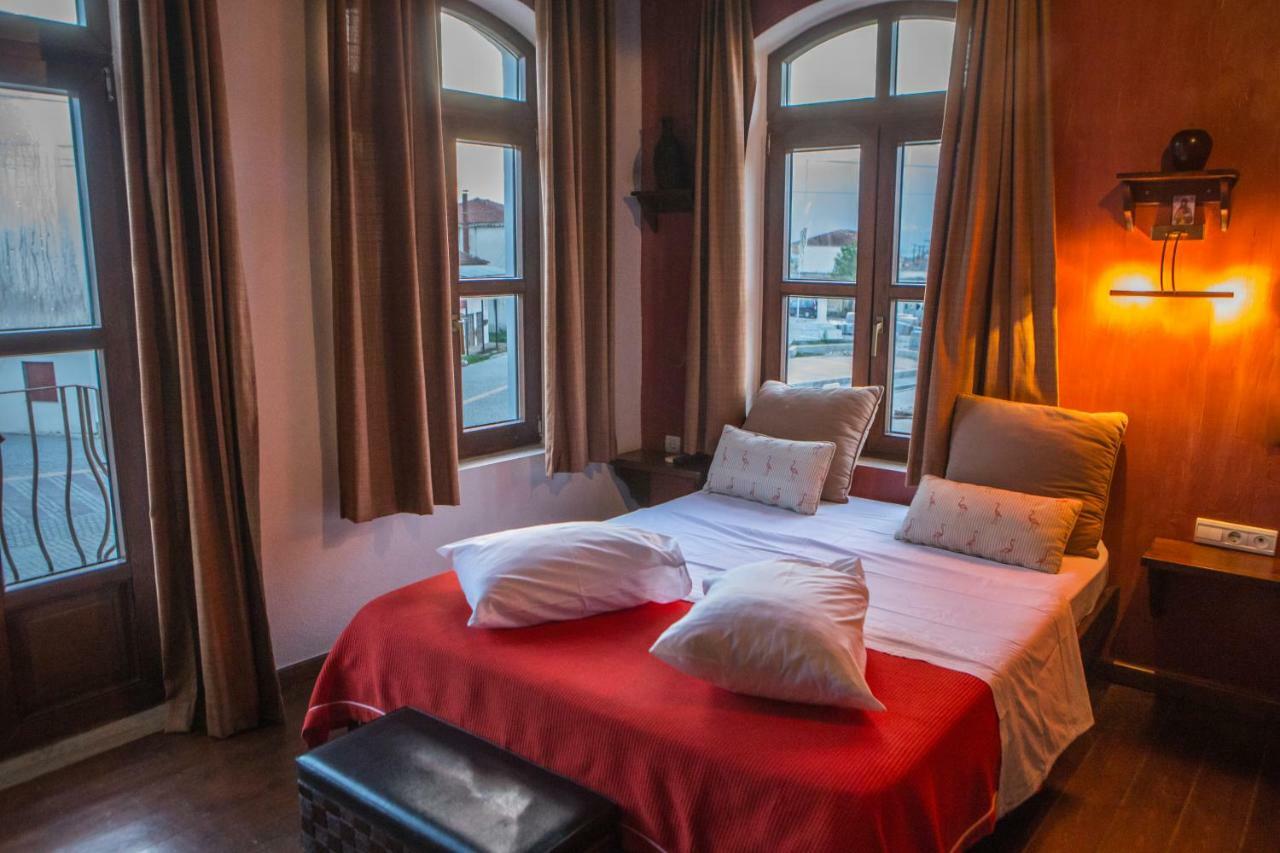 Oikoperiigitis Hotel Kerkíni Kültér fotó