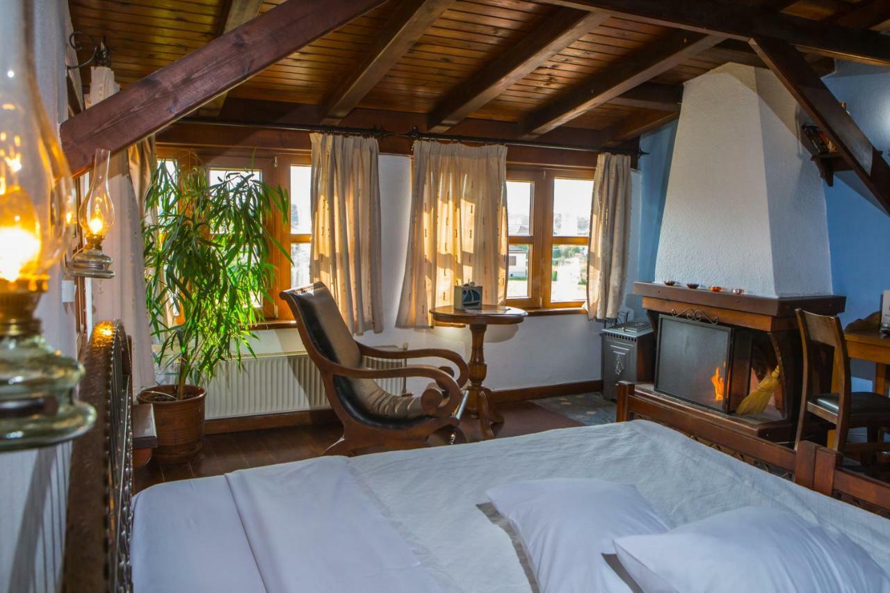 Oikoperiigitis Hotel Kerkíni Kültér fotó