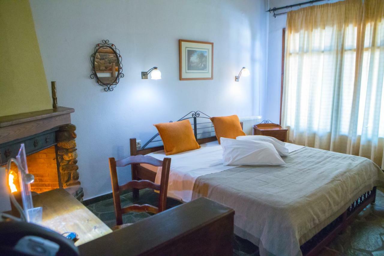 Oikoperiigitis Hotel Kerkíni Kültér fotó