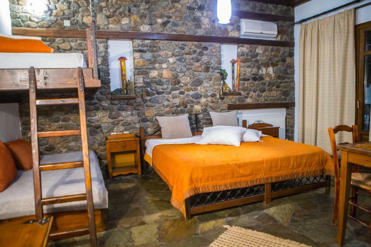 Oikoperiigitis Hotel Kerkíni Kültér fotó